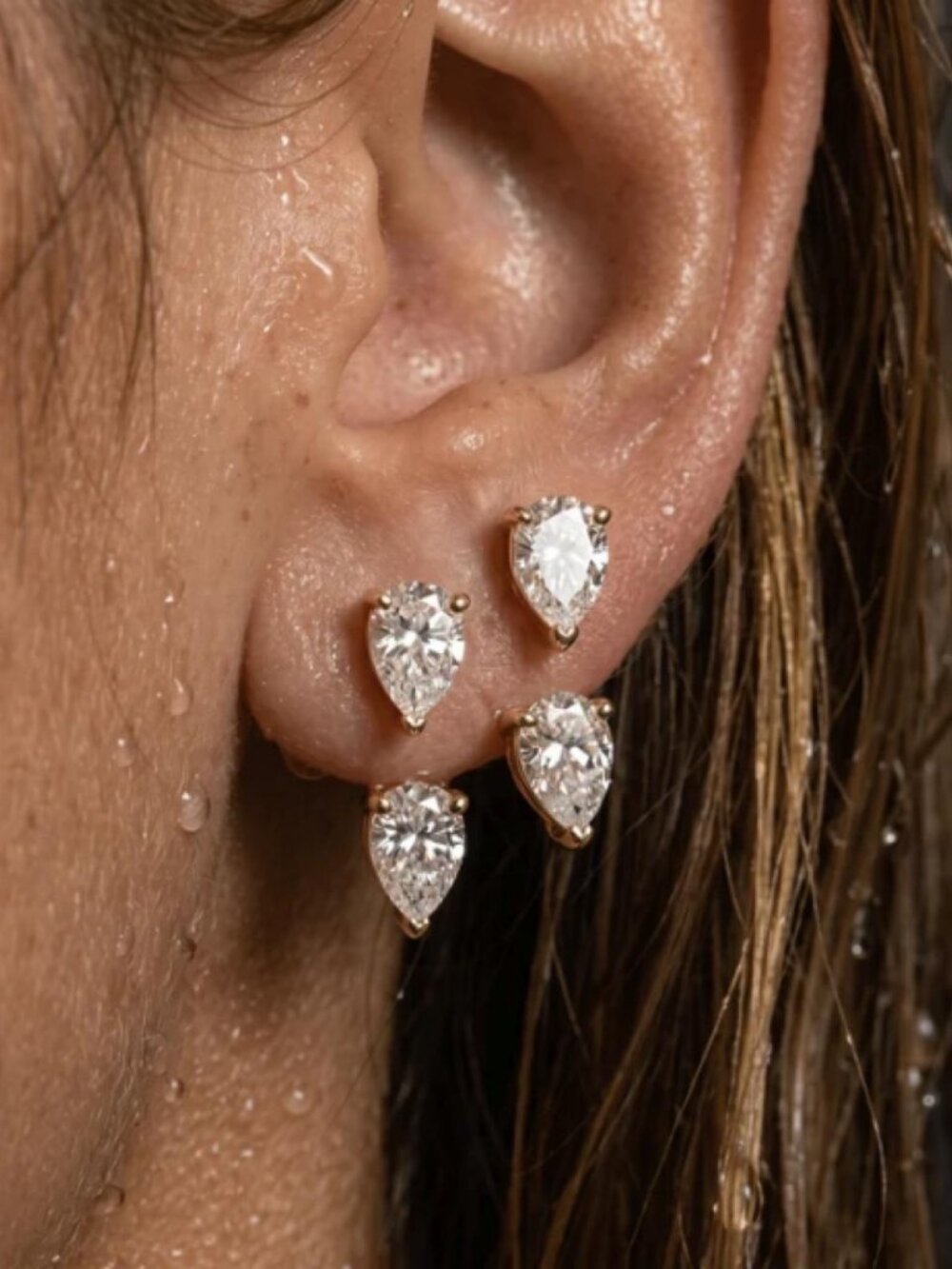 NOA Floating Studs Diamond Earrings